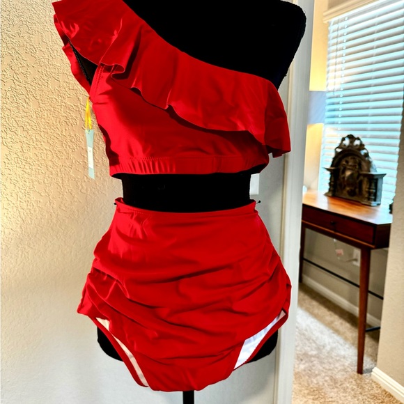 ❣️3 for $25 🛍️ NWT flirty, red retro bikini from Unique Vintage Size L - Picture 4 of 7